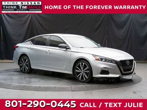 Used 2020 Nissan Altima 2.5 SR w/ Premium Package image 1