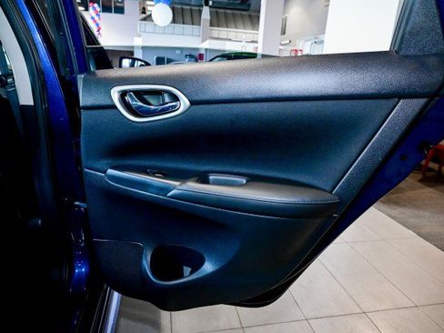 Used 2017 Nissan Sentra SR w/ Electronics Package FWD image 23