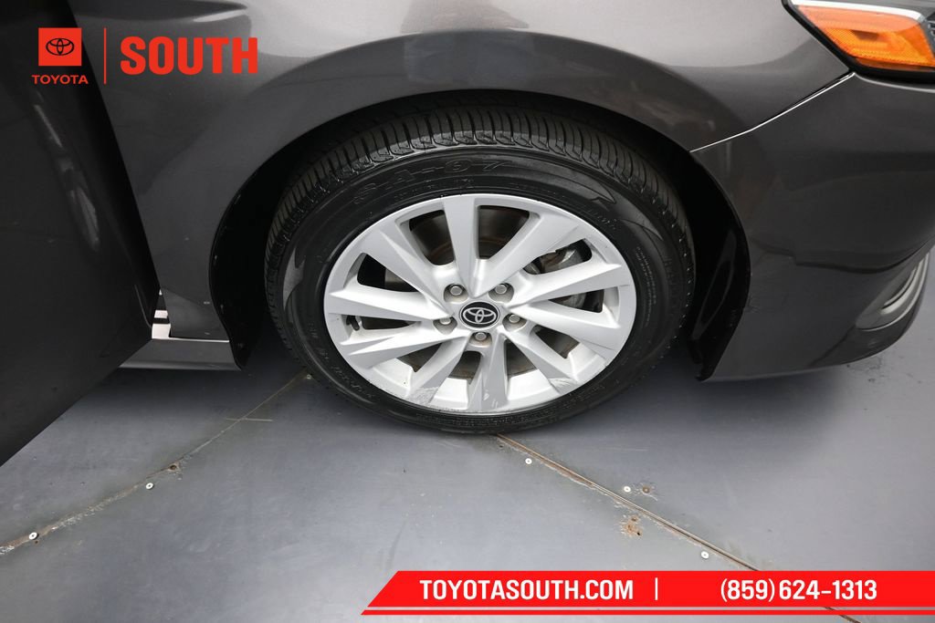 Used 2022 Toyota Camry LE FWD image 30