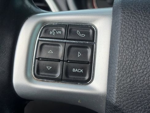 Used 2019 Dodge Journey SE w/ Connectivity Group image 17