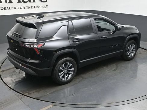 New 2026 Chevrolet Equinox LT w/ Convenience Package II FWD image 18