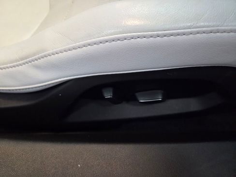 Used 2023 Chevrolet Corvette Stingray Coupe w/ Chrome Exterior Badge Package RWD image 16