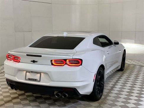 Used 2022 Chevrolet Camaro LT w/ RS Package image 17