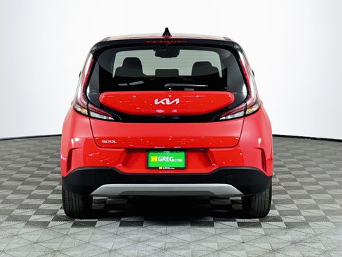 Used 2025 Kia Soul S FWD image 7
