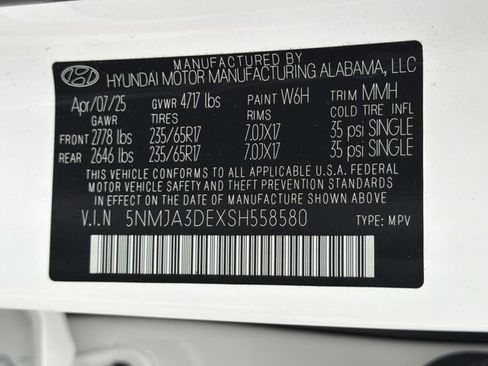 Certified 2025 Hyundai Tucson SE FWD image 32
