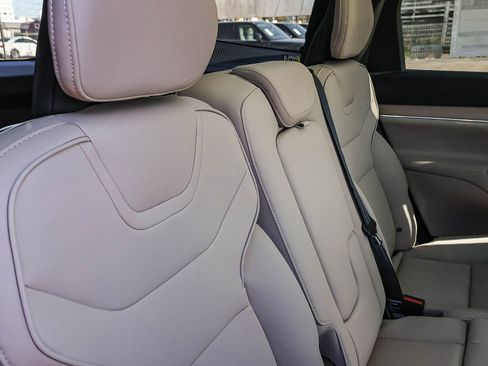 New 2026 Volvo EX90 Plus RWD image 21