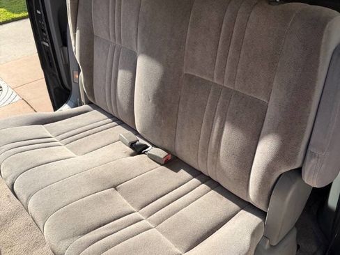 Used 1999 Toyota Sienna CE image 22