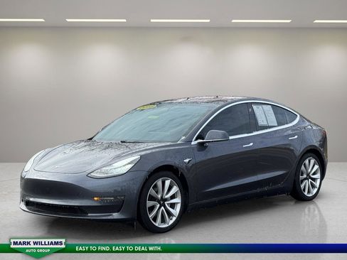 Used 2018 Tesla Model 3 image 7
