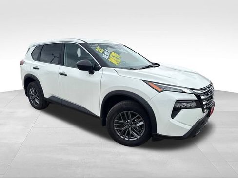 Certified 2026 Nissan Rogue S FWD image 1