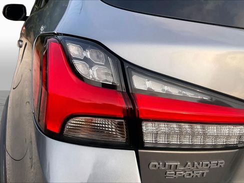 Used 2023 Mitsubishi Outlander Sport SE AWD/4WD image 28