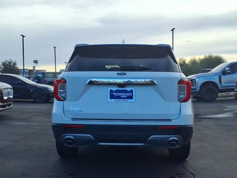 Certified 2024 Ford Explorer Limited w/ Equipment Group 301A image 5