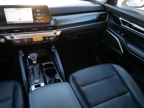 Used 2023 Kia Telluride S image 11