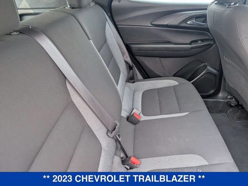 Used 2023 Chevrolet TrailBlazer LS FWD image 27