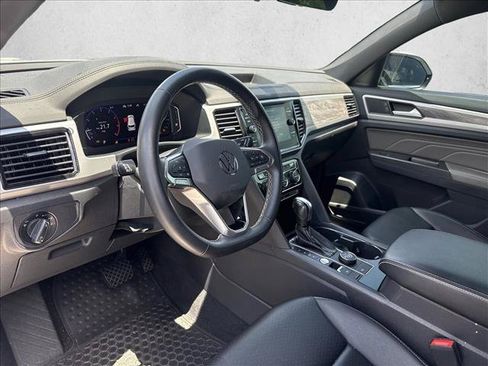 Used 2022 Volkswagen Atlas Cross Sport SE AWD/4WD image 9