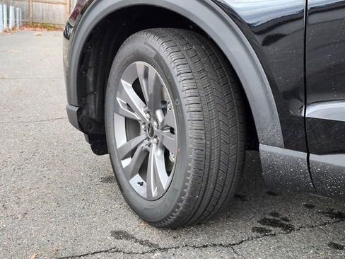 New 2026 Ford Explorer Active w/ Active Comfort Package image 32