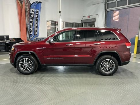 Used 2018 Jeep Grand Cherokee Limited image 41