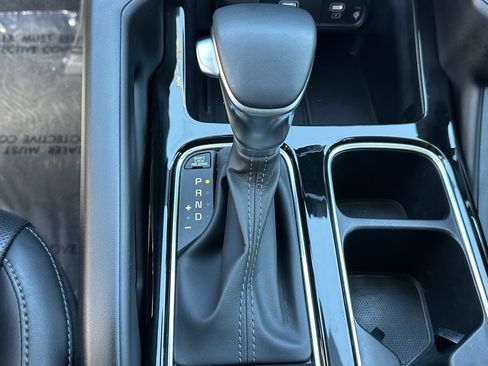 Used 2025 Kia Telluride S image 34