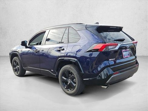 Used 2019 Toyota RAV4 XSE image 8