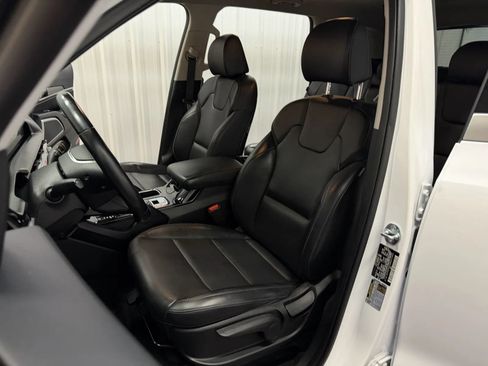 Used 2024 Kia Telluride LX FWD image 36