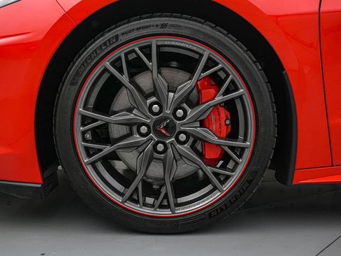 Used 2023 Chevrolet Corvette Stingray Premium Conv w/ Z51 Performance Package RWD image 12