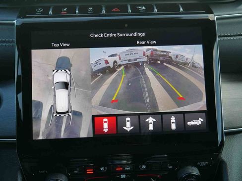 New 2025 Jeep Grand Cherokee Overland w/ Adv Protech Group III image 38