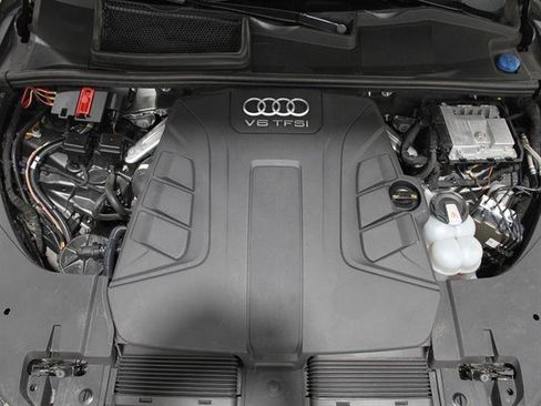 Used 2019 Audi Q7 3.0T Premium Plus w/ Premium Plus Package image 23