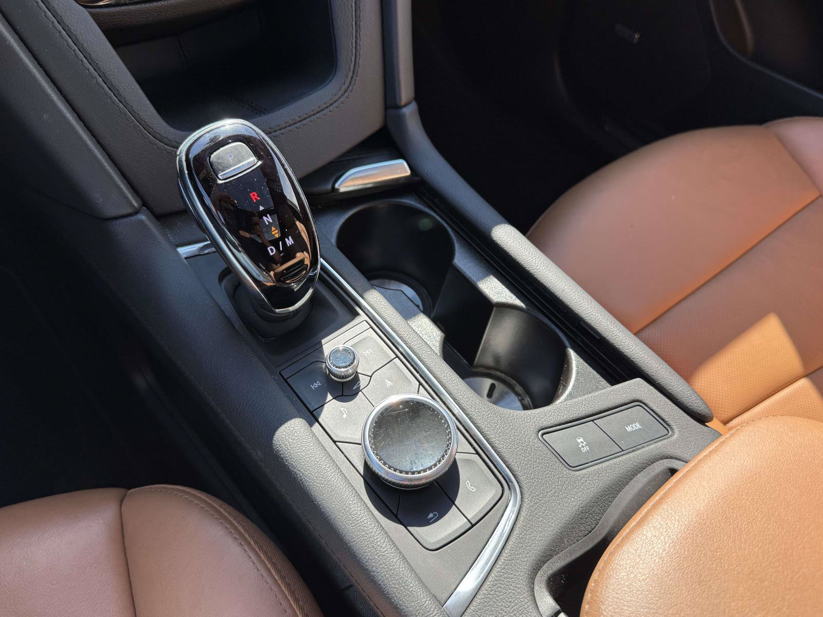 Certified 2024 Cadillac XT5 Premium Luxury w/ LPO, Floor Liner Package AWD/4WD image 19