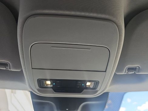Used 2025 Ford Expedition Active AWD/4WD image 21