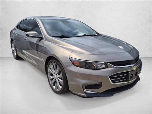Used 2017 Chevrolet Malibu Premier w/ Premier Sun and Wheel Package FWD image 3