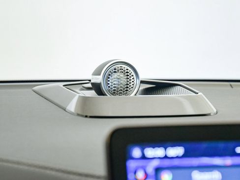 New 2025 Volvo EX90 Ultra w/ Protection Package Premier image 30