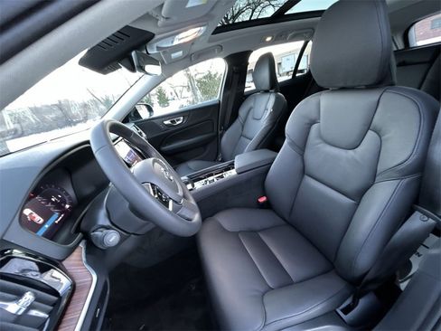 Certified 2024 Volvo V60 B5 Cross Country Plus image 15