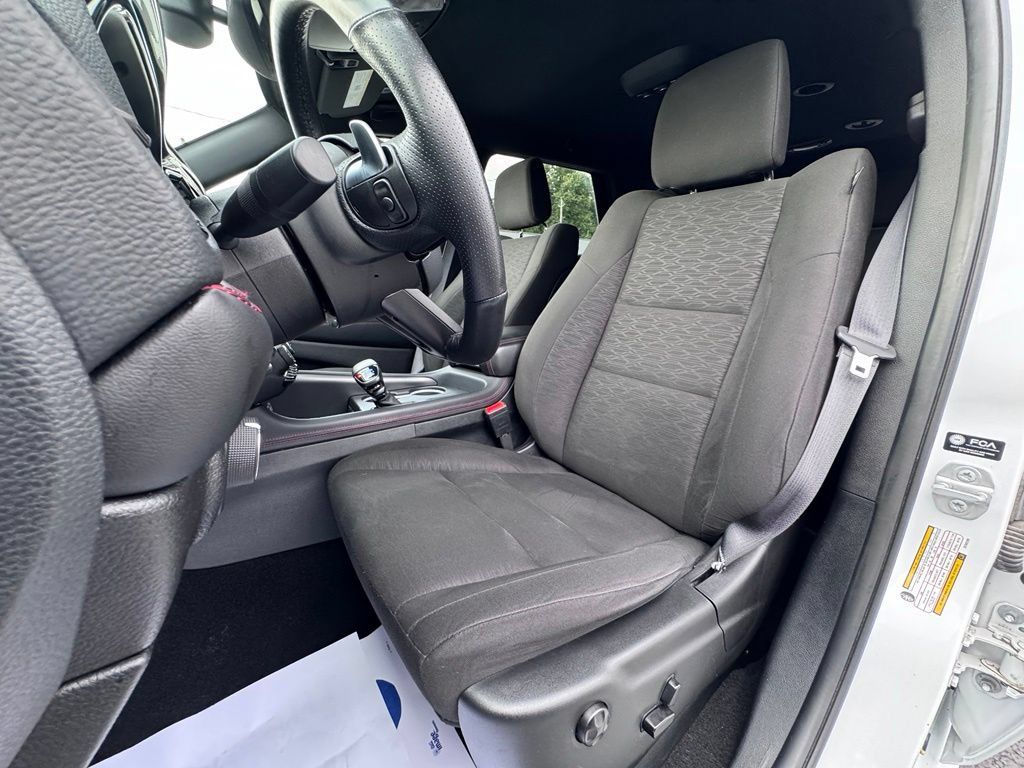 Used 2025 Dodge Durango GT AWD/4WD image 16
