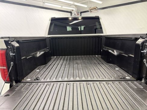 Used 2024 Toyota Tacoma SR5 image 19