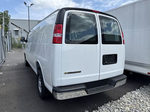 New 2025 Chevrolet Express 2500 Extended w/ Driver Convenience Package image 5