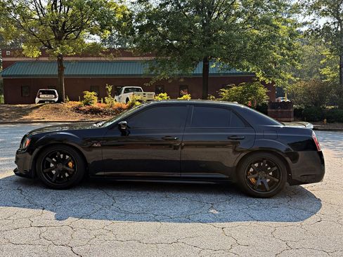 Used 2014 Chrysler 300 SRT8 w/ Leather Interior Group RWD image 8