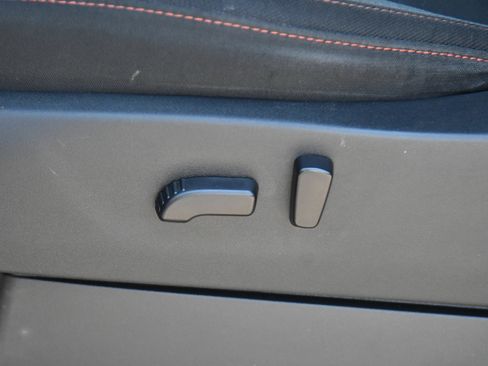 Used 2022 Nissan Frontier Pro-X RWD image 16