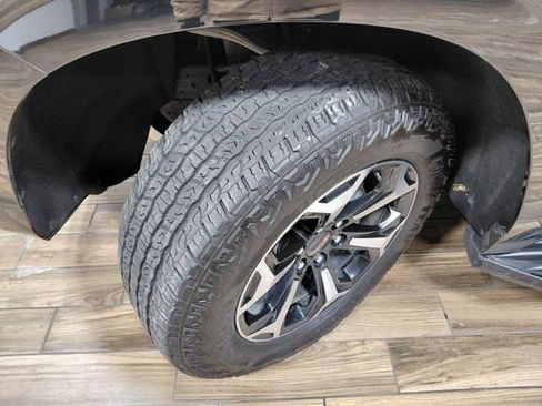 Used 2025 GMC Yukon AT4 w/ LPO, Floor Liner Package image 28