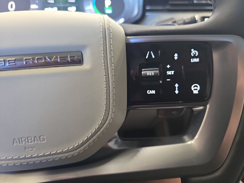 Certified 2026 Land Rover Range Rover SE AWD/4WD image 21