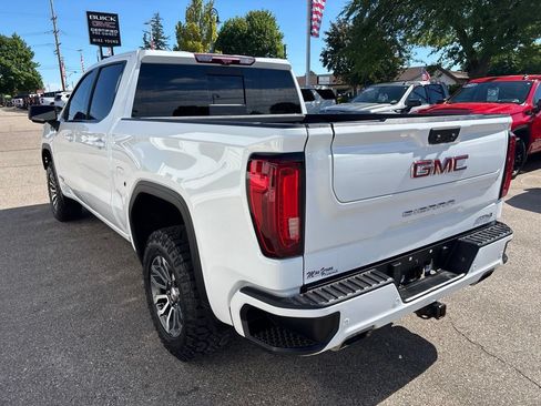 Certified 2022 GMC Sierra 1500 AT4 w/ AT4 Premium Package AWD/4WD image 7