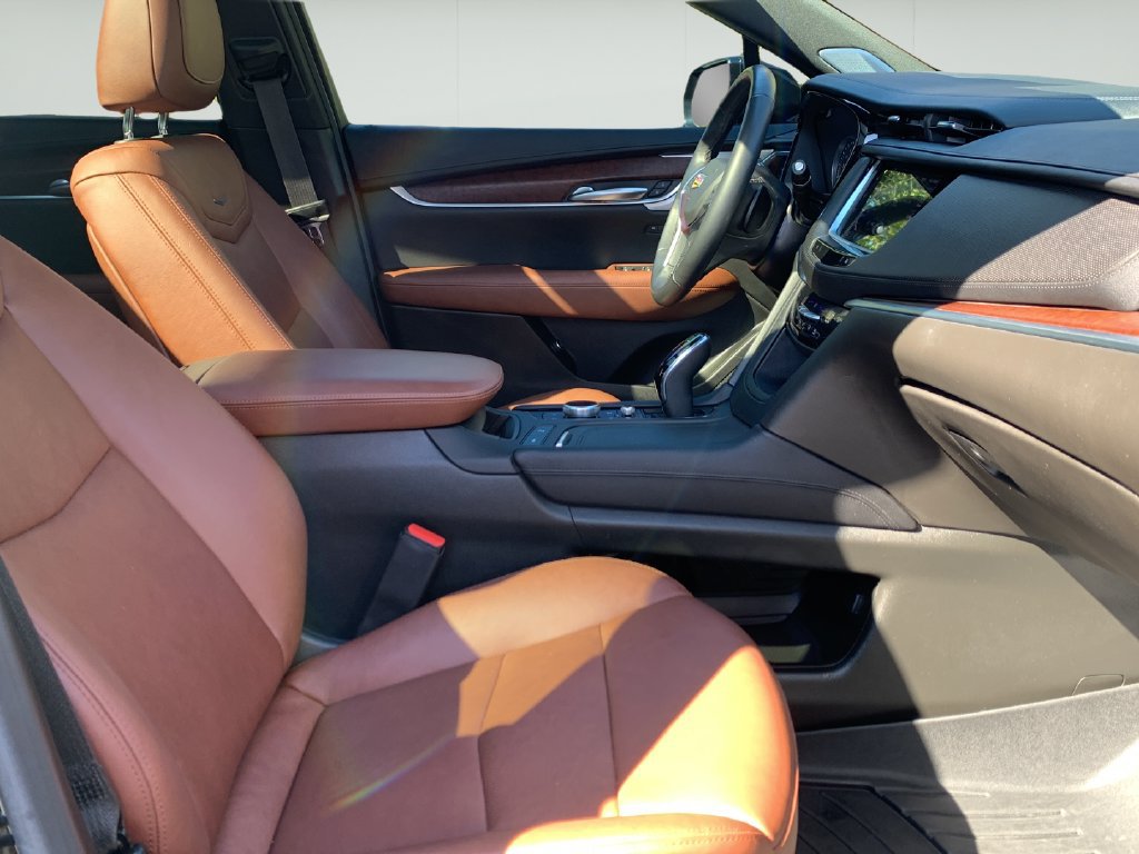 Used 2024 Cadillac XT5 Premium Luxury w/ Technology Package FWD image 36