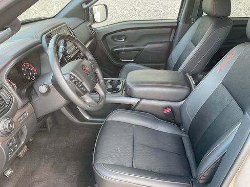 Used 2024 Nissan Titan PRO-4X w/ Off Road Protection Package image 10