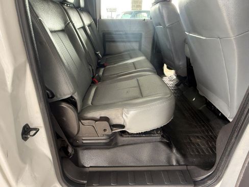 Used 2015 Ford F550 2WD Crew Cab Super Duty image 27