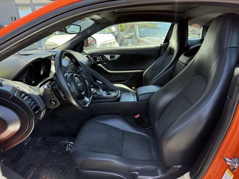Used 2016 Jaguar F-TYPE Coupe RWD image 9