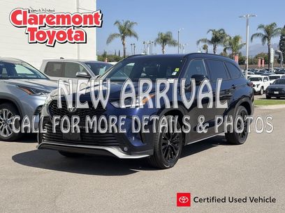 Used 2025 Toyota Highlander XSE
