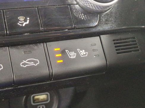 Used 2023 Hyundai Elantra Limited w/ Cargo Package FWD image 26