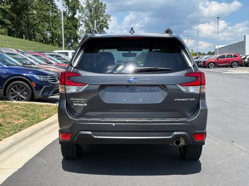 Certified 2023 Subaru Forester Limited AWD/4WD image 10