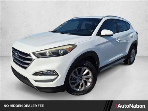 Used 2017 Hyundai Tucson SE Plus w/ Cargo Package FWD image 1