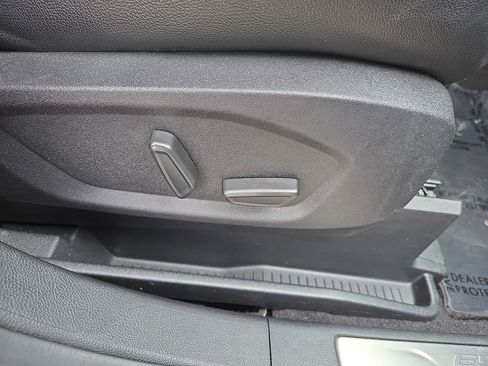 Used 2024 Ford Edge Titanium AWD/4WD image 15