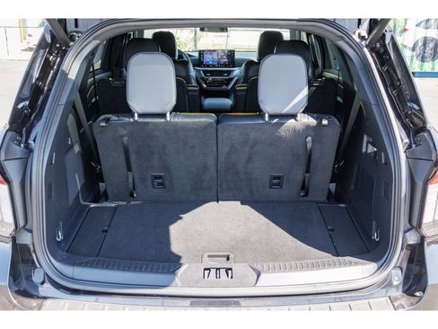 Used 2025 Ford Explorer ST-Line AWD/4WD image 16