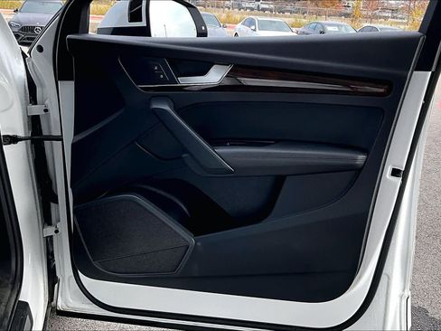 Used 2020 Audi Q5 2.0T Premium Plus w/ Premium Plus Package image 25